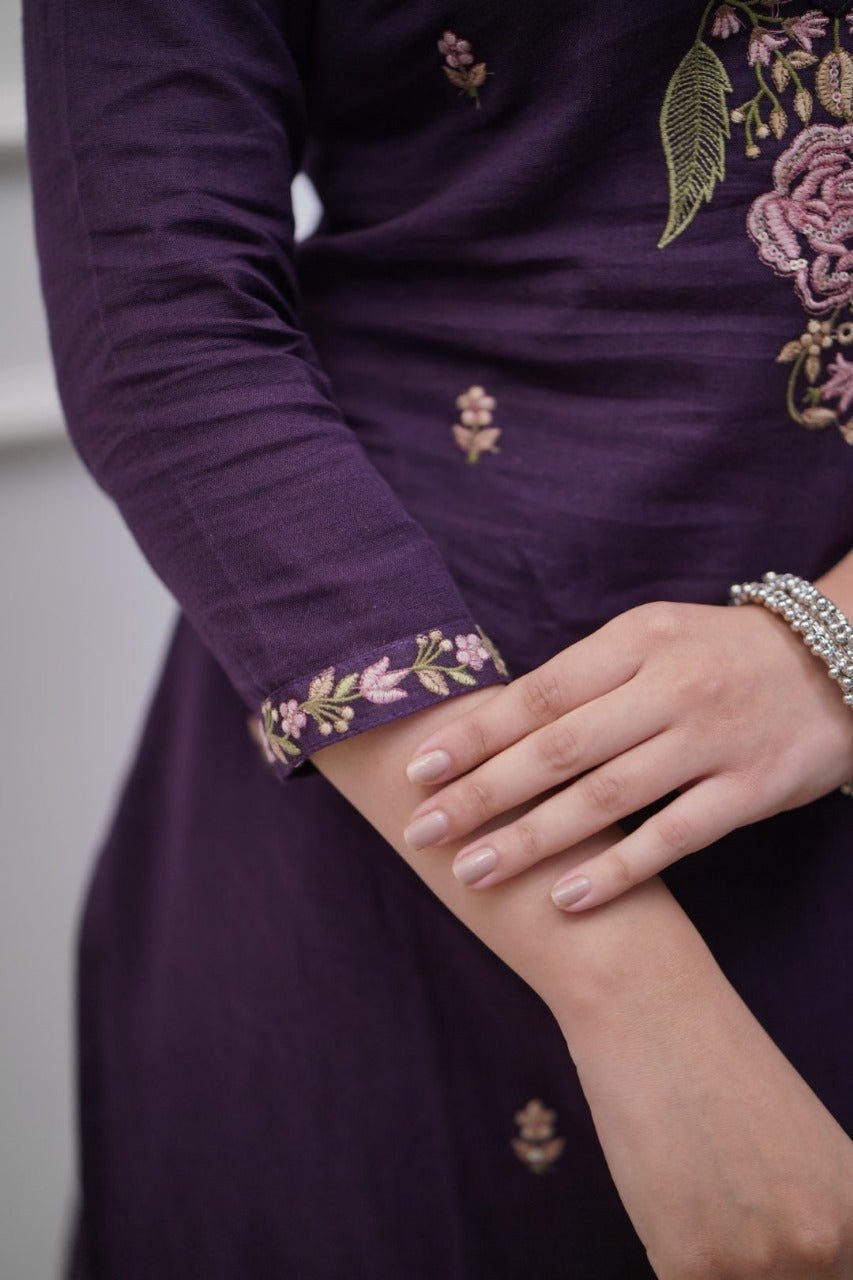 Deep Purple Floral Thread Embroidered Straight Kurta Set (3-Piece)