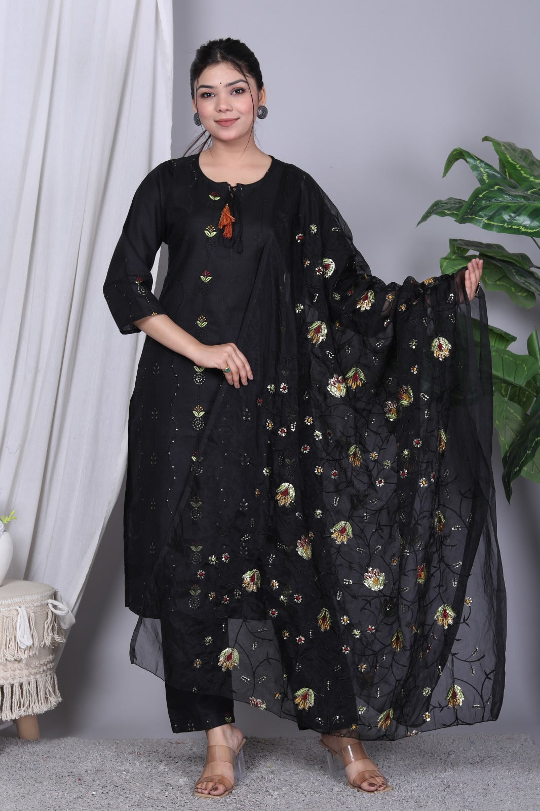 Black Embroidered Kurta and Pant Set with Embroidered Organza Dupatta